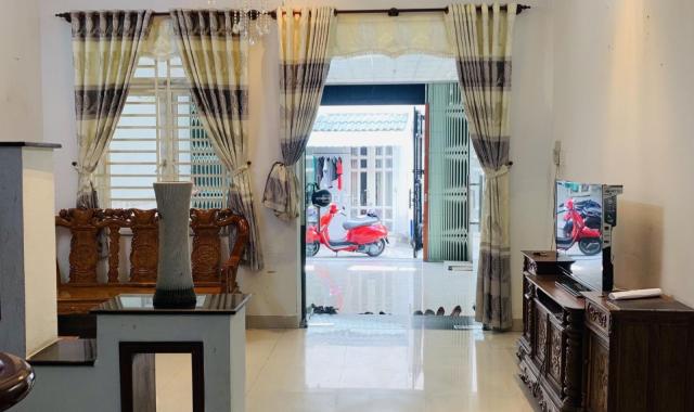 Nhà đường xe hơi đs9, Linh Tây 1T1L có sân thượng, nhà ngang 5m có giếng trời thoáng mát, 6.45tỷ