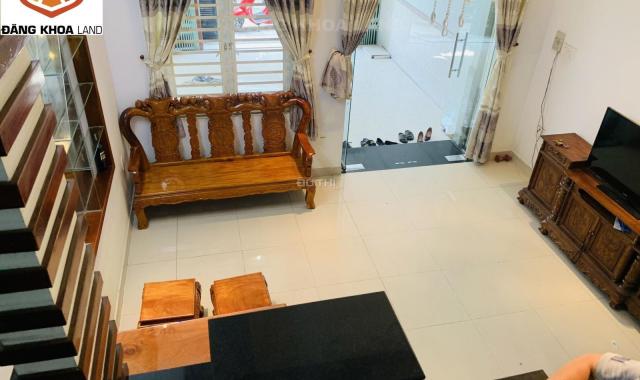 Nhà đường xe hơi đs9, Linh Tây 1T1L có sân thượng, nhà ngang 5m có giếng trời thoáng mát, 6.45tỷ