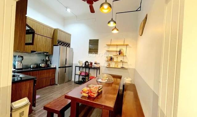 Bán nhà Hoàng Văn Thái, Thanh Xuân, lô góc, thoáng, ô tô đỗ, DT 50m2 x 4 tầng, giá 5.5 tỷ