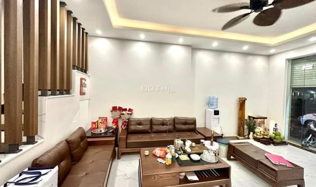 Bán Nhà Phố Trương Định, Phân Lô, Vỉa hè, quận Hoàng Mai, 55m x 6T, Giá 13.5 tỷ.