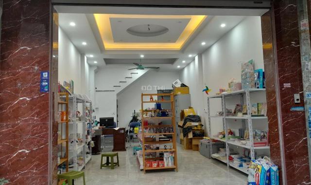 Cho thuê cửa hàng tầng 1 tại số 8 ngách 67 ngõ 466 Ngô Gia Tự