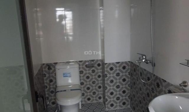 Nhà 4Tx40m2, ô tô tải đỗ cửa, ngay chợ, 20m ra QL6, 5p ra bến xe Yên Nghĩa, giá chỉ 1.98 tỷ.