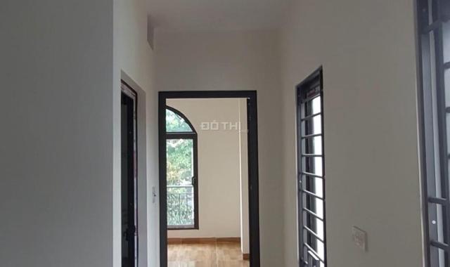 Nhà 4Tx40m2, ô tô tải đỗ cửa, ngay chợ, 20m ra QL6, 5p ra bến xe Yên Nghĩa, giá chỉ 1.98 tỷ.