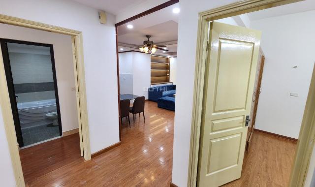 Cần bán gấp chung cư A1 Nguyễn Cơ Thạch, 97m2, 3 ngủ, 2 wc căn vip full nội thất 5 sao