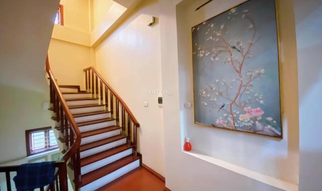 Phân lô mặt ngõ Hoàng Cầu, Đống Đa, 64m2 x 5 tầng, gara ô tô, kinh doanh tấp nập