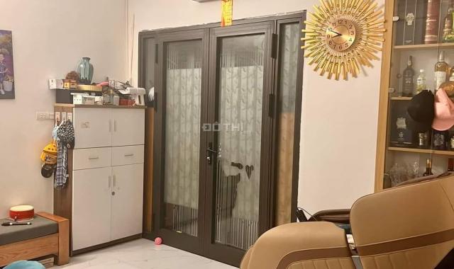 THÁI HÀ ĐỐNG ĐA - Ô TÔ - TẶNG FULL NỘI THẤT - KHU VỰC YÊN TĨNH DÂN TRÍ TỐT - SỔ ĐỎ CHÍNH CHỦ