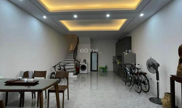 Bán nhà ở ngay, Dốc Tam Đa, Tây Hồ, d/t: 53m2, giá: 7 tỷ 600, LH: 0912142902
