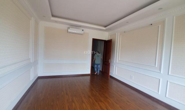 Bán nhà phố Nguyễn Ngọc Vũ 65m2 x 7 tầng x MT 4.6m đường 10 m giá 15 tỷ