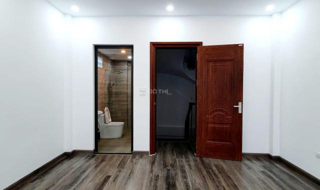 Bán nhà Giáp Bát, 32mx 5T - LÔ GÓC - NHÀ ĐẸP Ở LUÔN