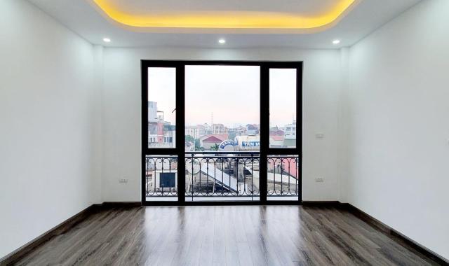 Bán nhà Giáp Bát, 32mx 5T - LÔ GÓC - NHÀ ĐẸP Ở LUÔN