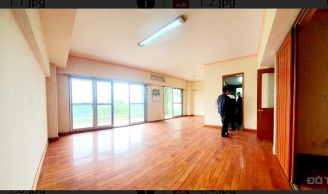 CHO THUÊ VĂN PHÒNG QUẬN HOÀNG MAI, VIEW HỒ, DT 115m GIÁ 9tr.