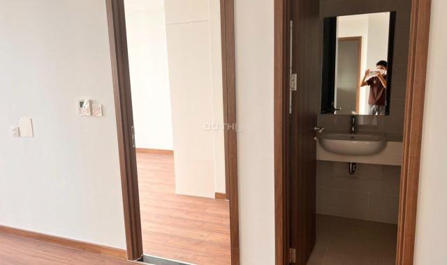 Cho thuê gấp căn hộ Eco Green Quận 7,nhà cơ bản 2PN-2WC giá 13tr/tháng .Xem nhà 0909802822 Trân