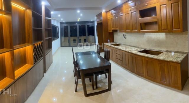 NHÀ ĐẸP MỚI XÂY, 7 TẦNG - THANG MÁY -  PHỐ NGÔ GIA TỰ - NGÕ THÔNG - Ô TÔ TRÁNH - KINH DOANH - VĂN P