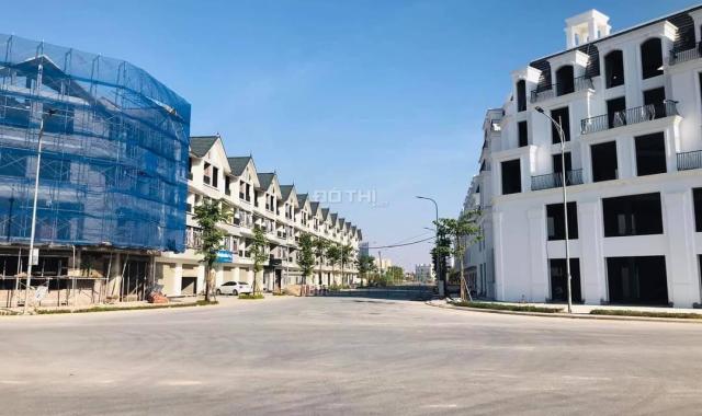 Bán gấp liền kề view vườn hoa Hinode Royal Park, Kim Chung Di Trạch, giá 7. X tỷ