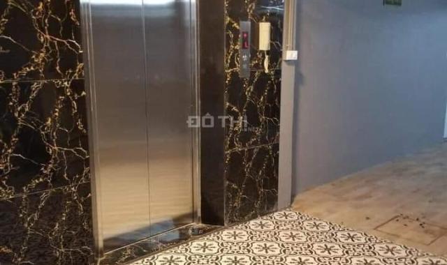 Bán tòa nhà CCMN 10 tầng,  dòng tiền 150tr/ tháng, mặt phố Đê La Thành, 34 phòng khép kín chỉ 17 tỷ