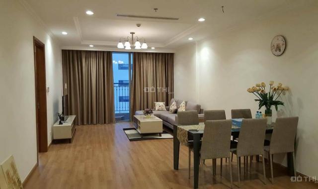 Cho thuê căn hộ chung cư Vinhomes Nguyễn Chí Thanh, 110m2 nội thất hiện đại trẻ trung (ảnh thật)