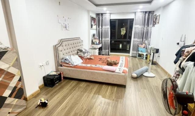 Bán Nhà Quận Đống Đa, Mặt Phố Nguyễn Hy Quang, 75m x 8T, Giá 37 tỷ