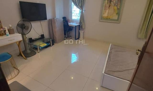 Bán nhà Dịch Vọng Hậu Cầu Giấy 30m2 nhỉnh 3 tỷ