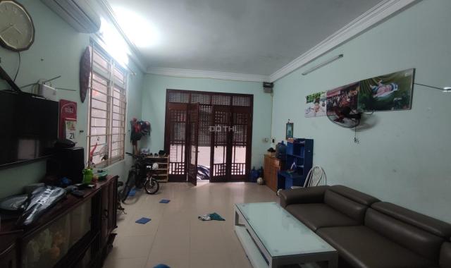 CHỦ NHÀ TẶNG 200 TRIỆU NỘI THẤT NHÀ TRẦN QUỐC VƯỢNG 44M2 gần phố 4 tỷ 2