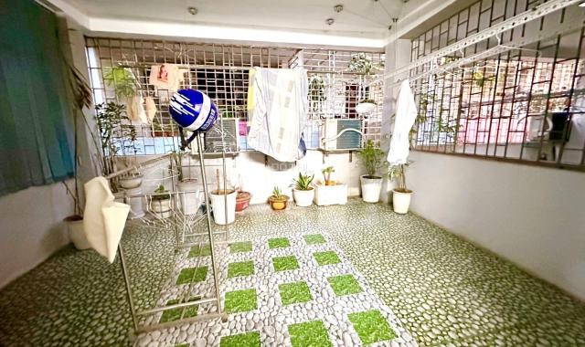 Nhà phố Phan Kế Bính, quận Ba Đình, 42m2, mặt tiền 4.5m, 5 tầng 6 phòng ngủ, nhỉnh 4 tỷ