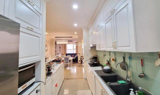 Bán căn hộ tòa L5 Ciputra , 154m2, 3 phòng ngủ đủ đồ