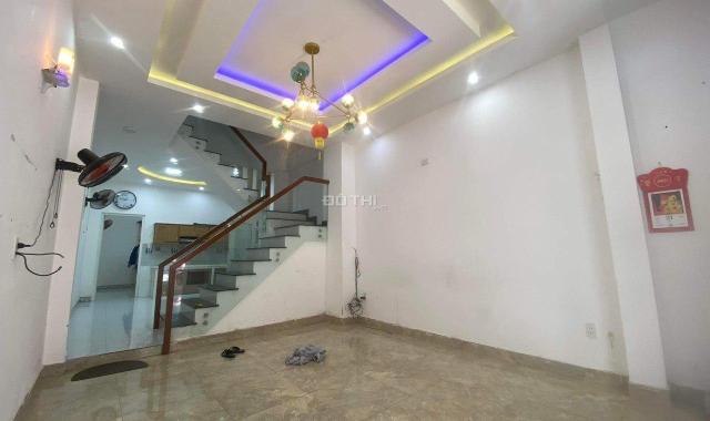 Bán nhà đẹp 3 tầng Mặt tiền Đinh Công Tráng, Hải Châu, gần đường 3 tháng 2 và sông Hàn, 4.5 tỷ