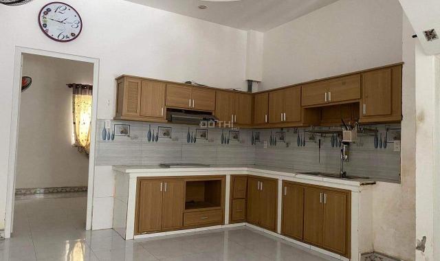 Bán nhà đẹp 3 tầng Mặt tiền Đinh Công Tráng, Hải Châu, gần đường 3 tháng 2 và sông Hàn, 4.5 tỷ