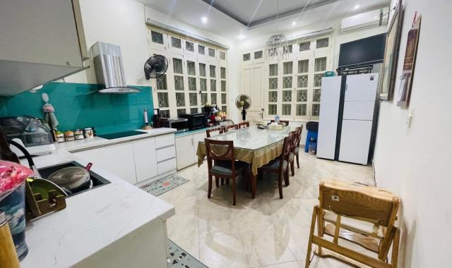 Bán gấp căn Pháo Đài Láng, Đống Đa, ngõ Ô Tô, lô góc 3 thoáng, kinh doanh: 62m2 4 tầng giá 10 tỷ