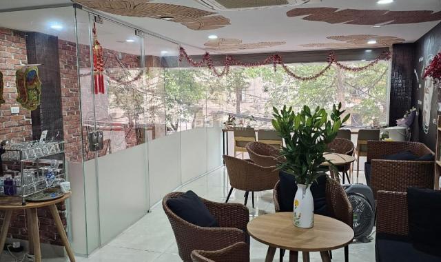 Bán nhà tòa nhà tại Cầu Giấy, Nguyễn Phong Sắc, ôtô tránh-DT100m2x7 tầng thang máy giá 23 tỷ.