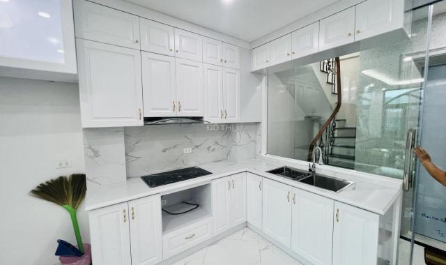 Bán nhà phố Ngọc Khánh, Ba Đình, 38m2, 6 tầng thang máy, ngõ ô tô, kinh doanh!!!