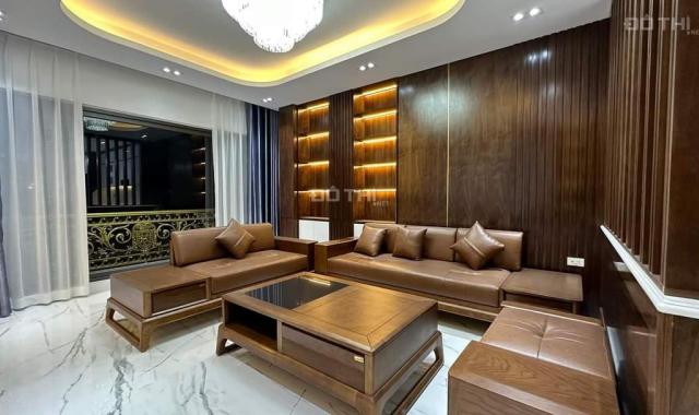 Bán nhà Phố Nguyễn Khánh Toàn, phân lô, gara 2 ô tô, ô tô tránh, kinh doanh, 65m2 giá 11 Tỷ
