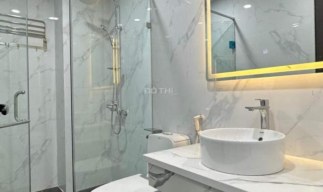 Bán nhà Phố Nguyễn Khánh Toàn, phân lô, gara 2 ô tô, ô tô tránh, kinh doanh, 65m2 giá 11 Tỷ