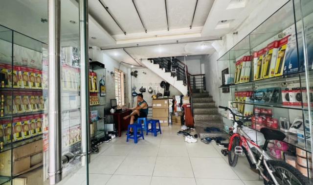 Bán gấp nhà Chùa Hà Cầu Giấy ngõ nông thông 20m ra phố 2 thoáng cực hiếm 39m2 Nhỉnh 5 tỷ