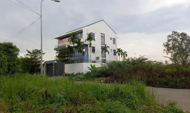 Bán đất biệt thự phú nhuận mặt tiền sông đường Đỗ Xuân Hợp Q.9 (396.6m2) 115 tr/m2 LH. 0918 481 296
