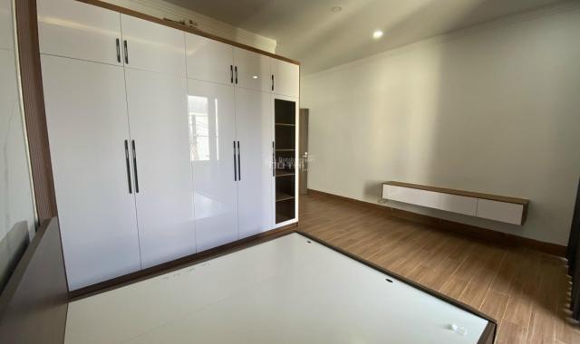 Bán gấp trong tháng 6 nhà phố 3 tầng