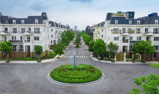 Cần bán gấp Biệt thự Tự Hoàn Thiện đang ở tâm huyết tưng chi tiết giá 12.5 tỉ