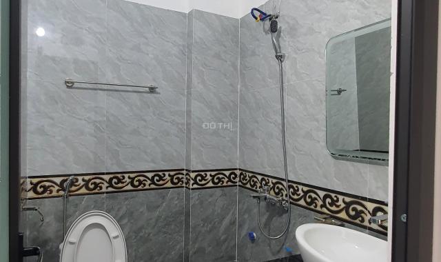 Cần bán nhà ngõ 216 Đê La Thành, Xã Đàn DT 38m2x5 tầng, 6PN ngõ rộng, gần phố giá 5,4 tỷ