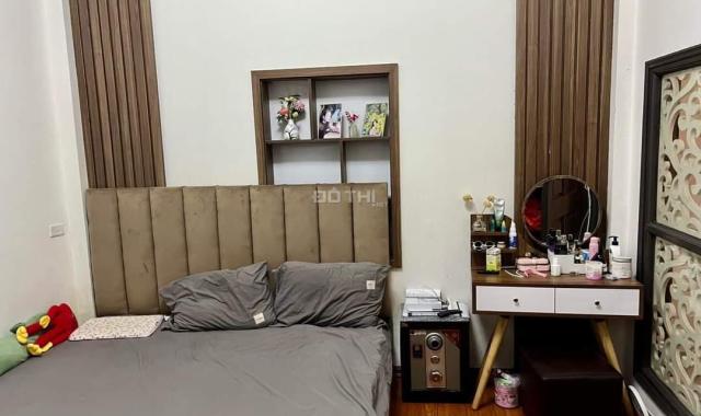 Bán Nhà Trung Tâm Thanh Xuân , Khương Đình, gần ngã tư sở, DT 48m x 5 tầng giá nhỉnh 5 tỷ . có TL.