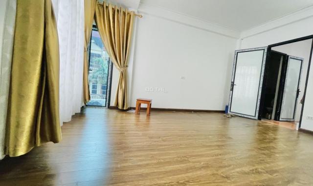 Trần Đại Nghĩa, Hai Bà Trưng, nhà mới ở ngay, cách 1 nhà ra phố, lô góc, oto, 45m2, giá chỉ 4 tỉ 8