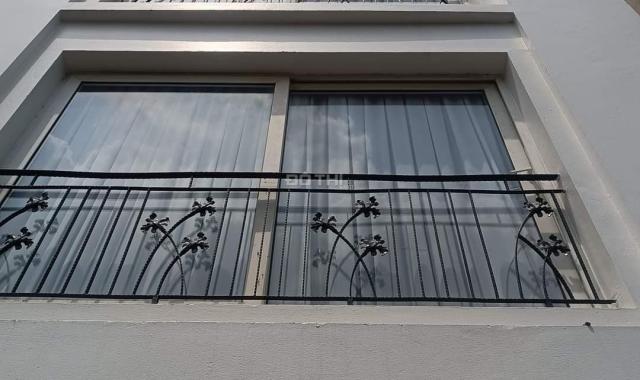 Cần bán gấp APARTMENT 8 tầng ngõ tô ngọc vân quận Tây hồ Hà Nội