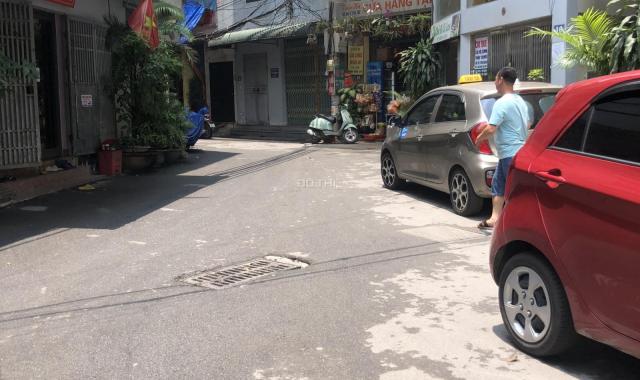 Chính chủ bán nhà 36m2. Lô góc 2 mặt thoáng. 4tầng 3PN. Tại Văn Quán đường 19/5,nhỉnh 3 tỷ