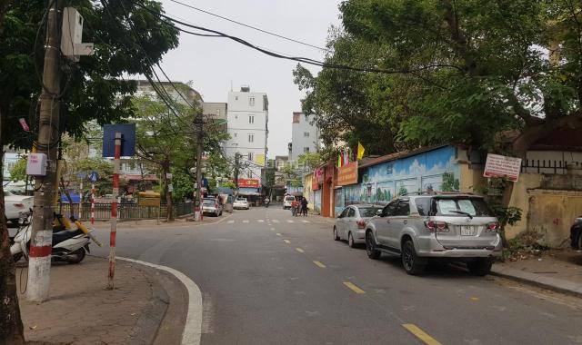 Bán biệt thự bán đảo Linh Đàm DT chỉ 100m2 mặt tiền 10m siêu hiếm. Tiện ích vô vàn 3 bước ra hồ lớn