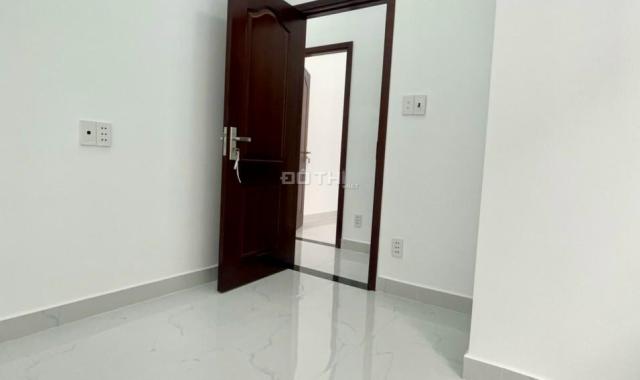 Chạy thận bán gấp nhà quận 2 1T 3L DTSD 400m2