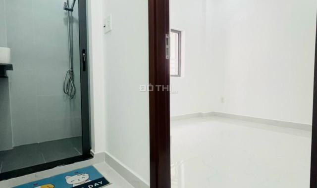 Chạy thận bán gấp nhà quận 2 1T 3L DTSD 400m2