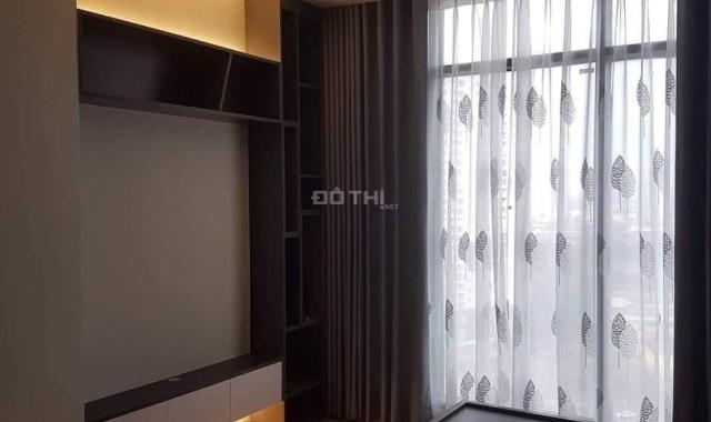 Cho thuê căn hộ 3PN full đồ dt 155m2 CC Discovery Complex 302 Cầu Giấy LH 0982.402.115