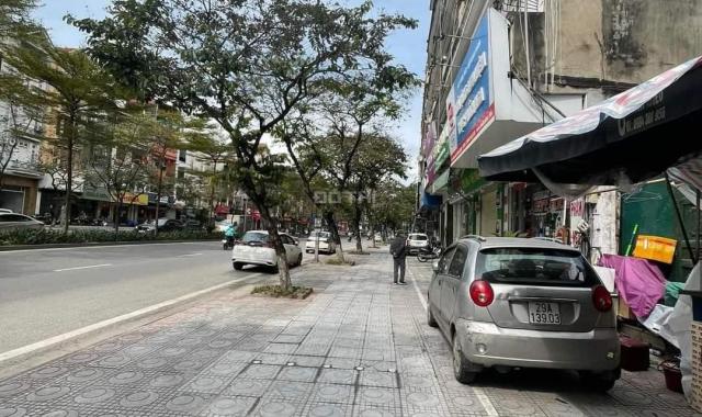Bán nhà đẹp Nguyễn Văn Huyên, gara, ô tô tránh, kinh doanh, 70m2 nhỉnh 12 Tỷ