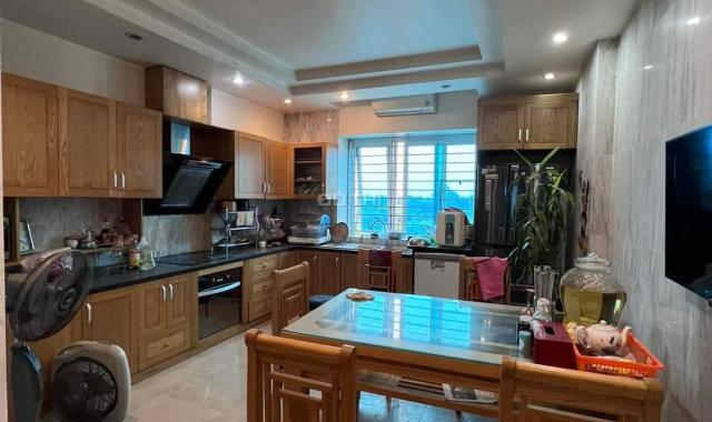Bán nhà đẹp Nguyễn Văn Huyên, gara, ô tô tránh, kinh doanh, 70m2 nhỉnh 12 Tỷ