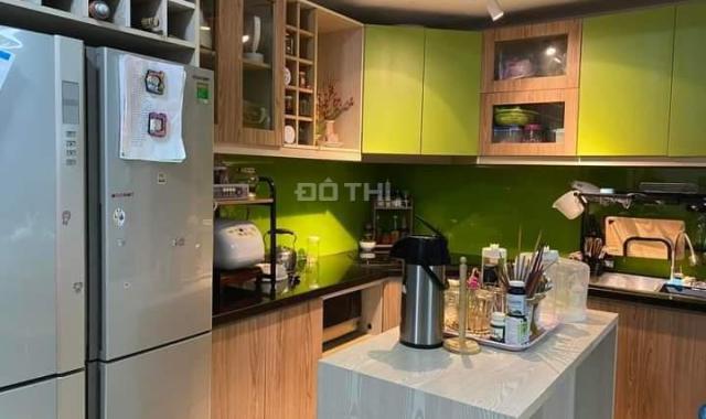 Bán căn hộ block E khu Ruby . Giá 2.8 tỷ