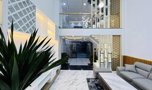 Cần tiền bấn gấp căn nhà hẻm xe hơi đường Điện Biên Phủ, Phường 15, Bình Thạnh. SHR