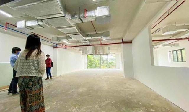 Bán tòa nhà văn phòng khu Bình Thạnh diện tích 658m2 đất có 7 tầng + sân thượng